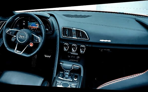 Audi R8 Spyder Rental interior