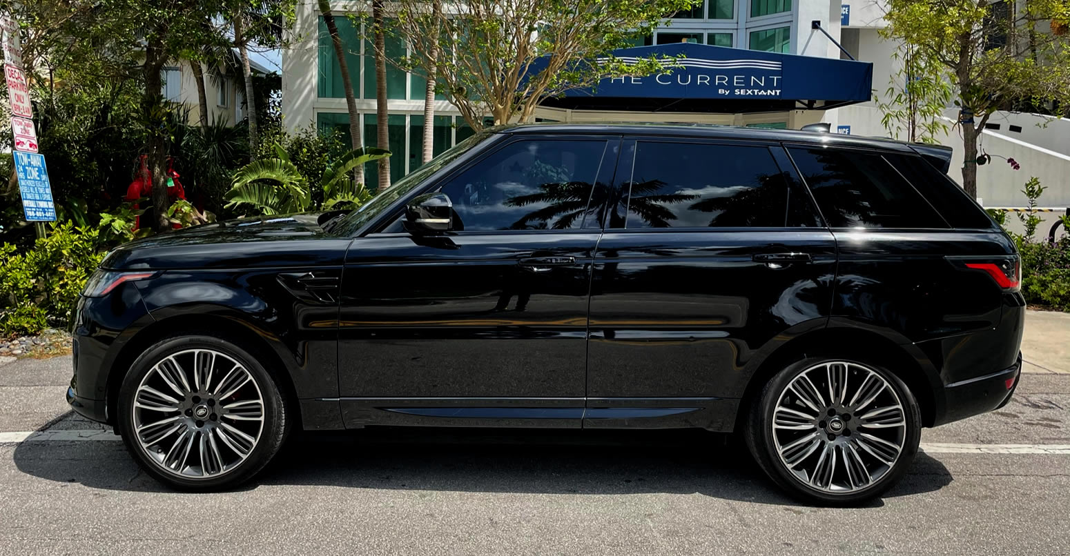 Range Rover sport Rental side