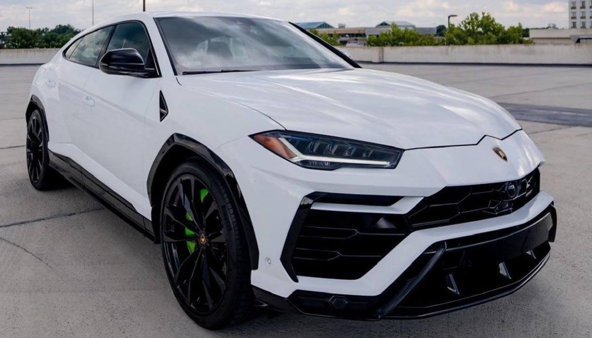 Lamborghini Urus rental New York